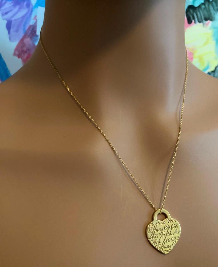 Pre-owned Tiffany & Co.18K Yellow Gold Puff Heart Lock & Key Pendant  Necklace | Key pendant necklace, Heart pendant gold, 18k gold necklace
